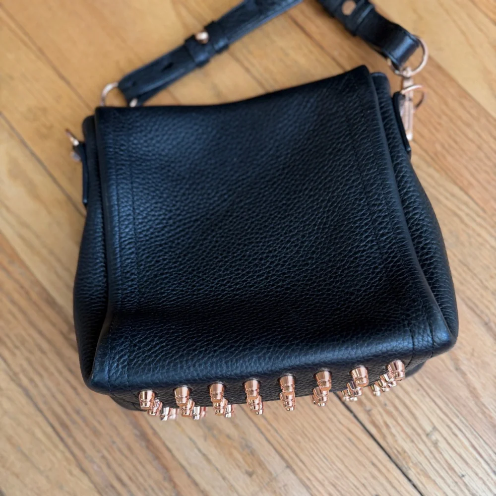 Alexander Wang purse bag in black pebbled leather with rose gold studs - Picture 9 of 16